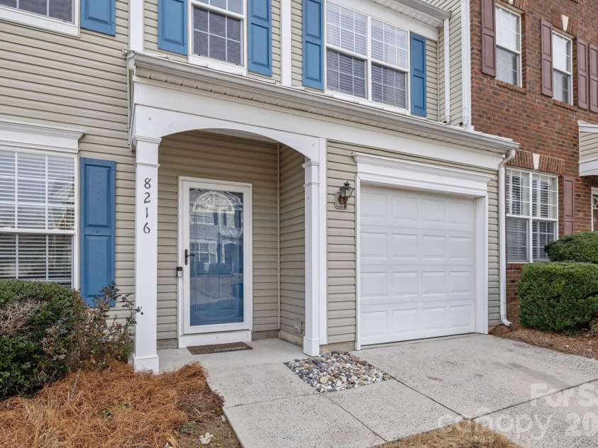 8216 Gossomer Bay Drive, Charlotte, NC 28270.  MLS# CAR4349414, YatesRealty ID 3989. 