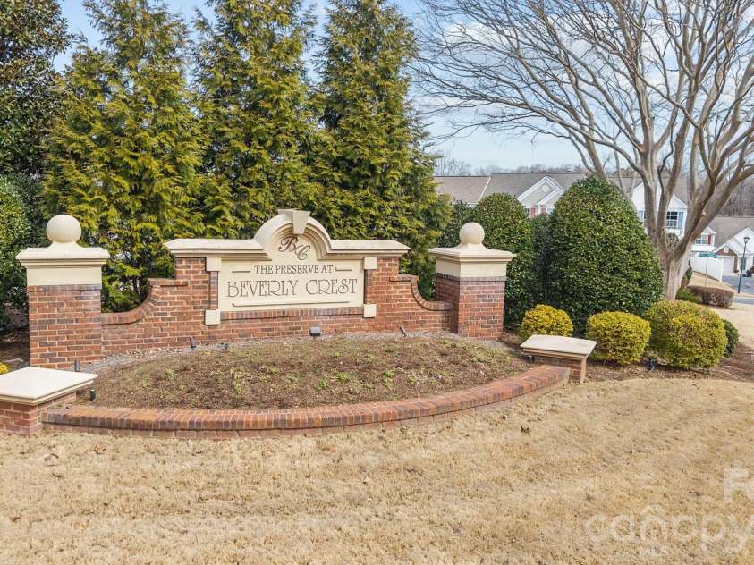8216 Gossomer Bay Drive, Charlotte, NC 28270.  MLS# CAR4349414, YatesRealty ID 3989. 