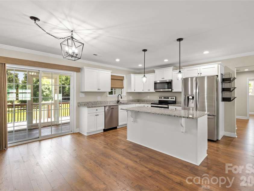 2507 Bill Thompson Road, Lancaster, SC 29720.  MLS# CAR4405022, YatesRealty ID 39890. 