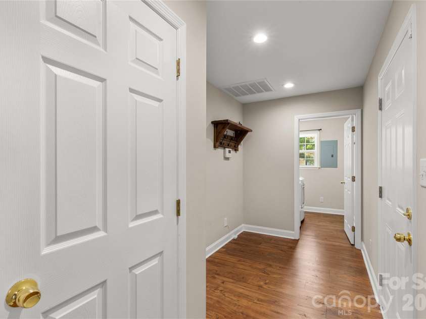 2507 Bill Thompson Road, Lancaster, SC 29720.  MLS# CAR4405022, YatesRealty ID 39890. 