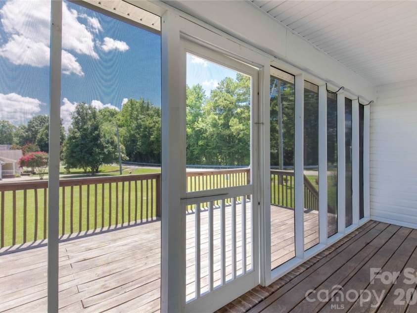 2507 Bill Thompson Road, Lancaster, SC 29720.  MLS# CAR4405022, YatesRealty ID 39890. 
