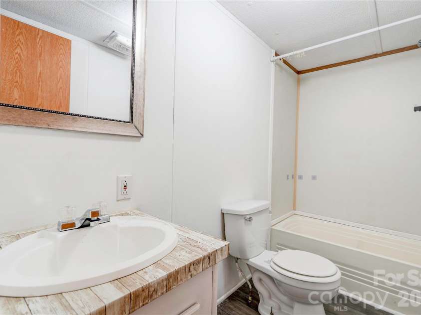 1726 Metcalf Road, Shelby, NC 28150.  MLS# CAR4392526, YatesRealty ID 39892. Bathroom 2