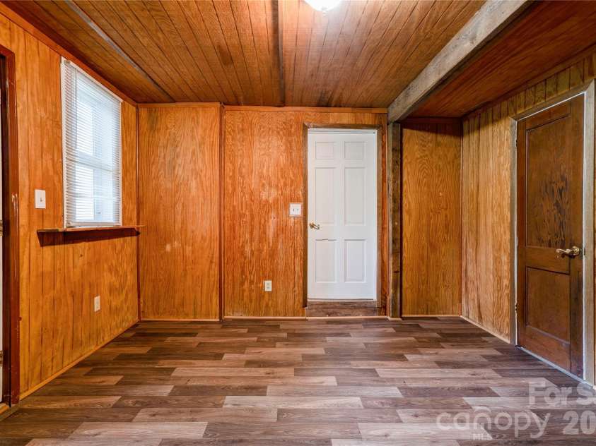 1726 Metcalf Road, Shelby, NC 28150.  MLS# CAR4392526, YatesRealty ID 39892. Flex Space