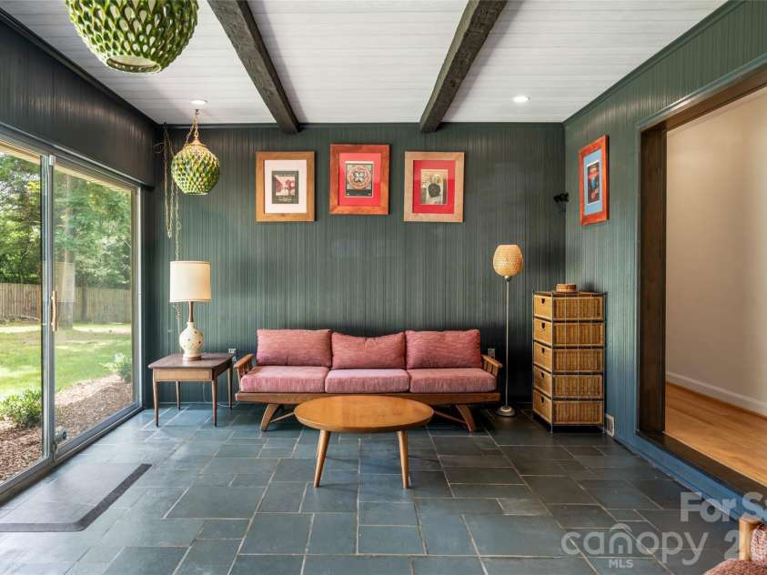 24 Amherst Road, Biltmore Forest, NC 28803.  MLS# CAR4394304, YatesRealty ID 39893. 