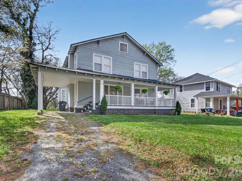 610 Westside Drive, Lexington, NC 27292.  MLS# CAR4394670, YatesRealty ID 39894. 