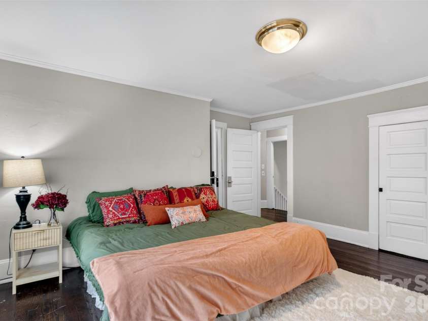 610 Westside Drive, Lexington, NC 27292.  MLS# CAR4394670, YatesRealty ID 39894. 