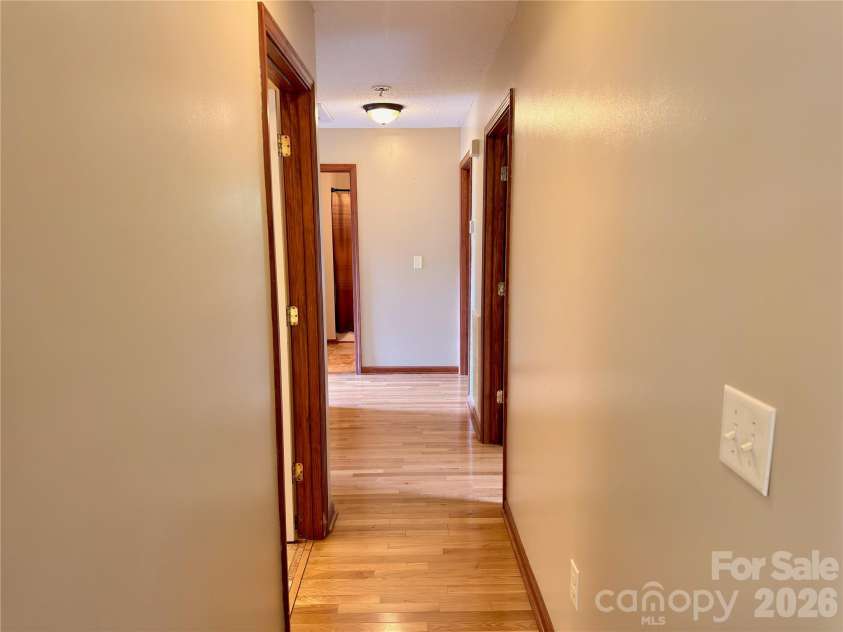5 Springmill Drive, Asheville, NC 28806.  MLS# CAR4401361, YatesRealty ID 39898. 