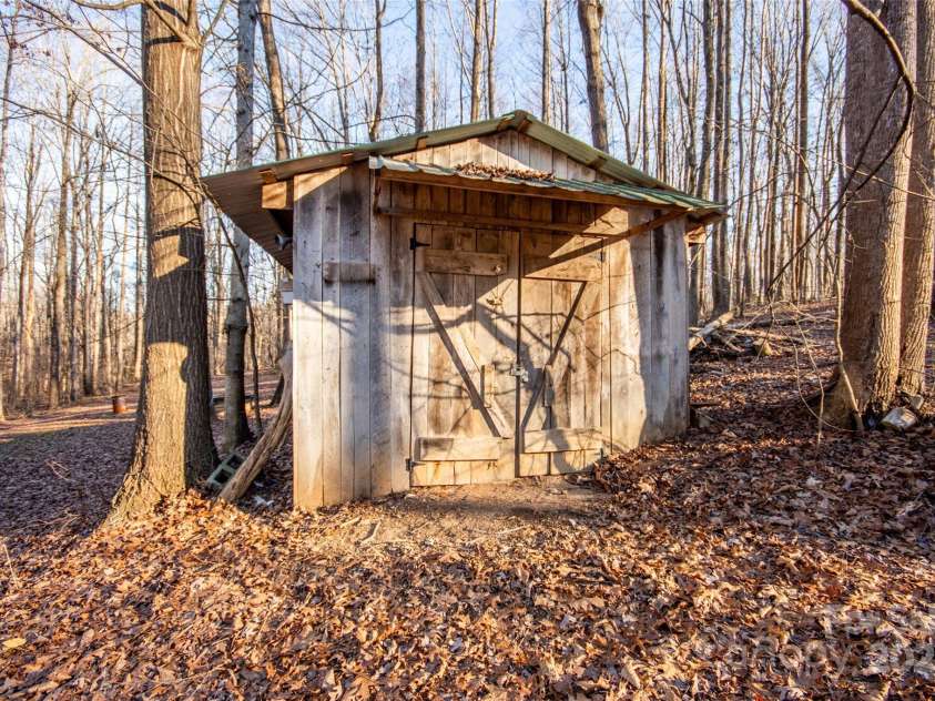 338 Piney Grove Road, Harmony, NC 28634.  MLS# CAR4214212, YatesRealty ID 399. 