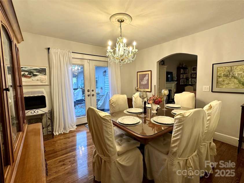 44 Hemlock Avenue, Spruce Pine, NC 28777.  MLS# CAR4315441, YatesRealty ID 399. 