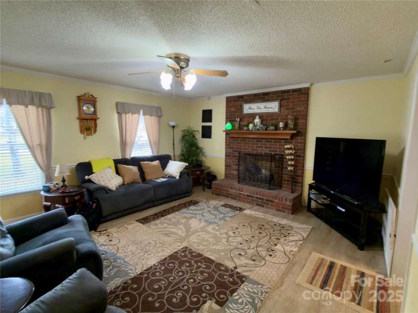 205 Willow Drive, Salisbury, NC 28146.  MLS# CAR4326718, YatesRealty ID 3990. 
