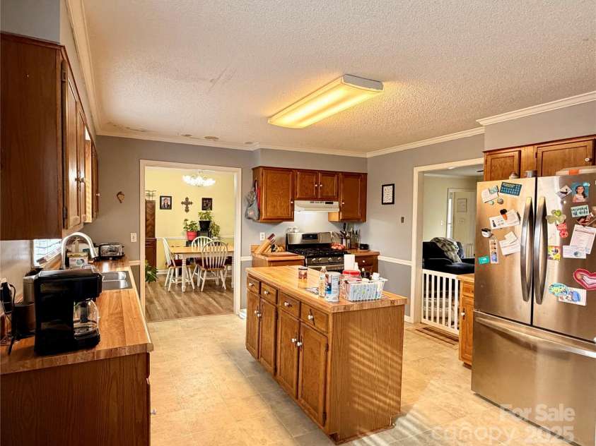 205 Willow Drive, Salisbury, NC 28146.  MLS# CAR4326718, YatesRealty ID 3990. 