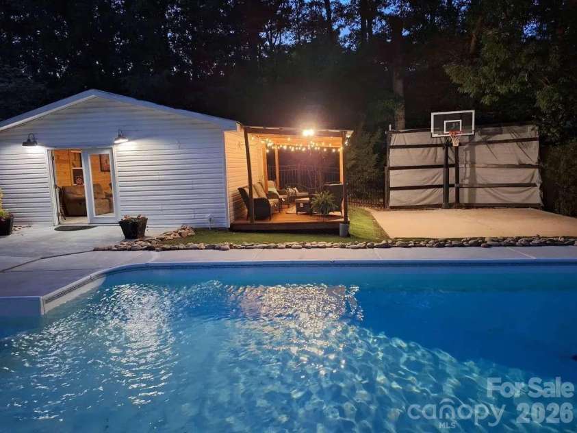 427 Acorn Acres Road, Norwood, NC 28128.  MLS# CAR4407362, YatesRealty ID 39900. 