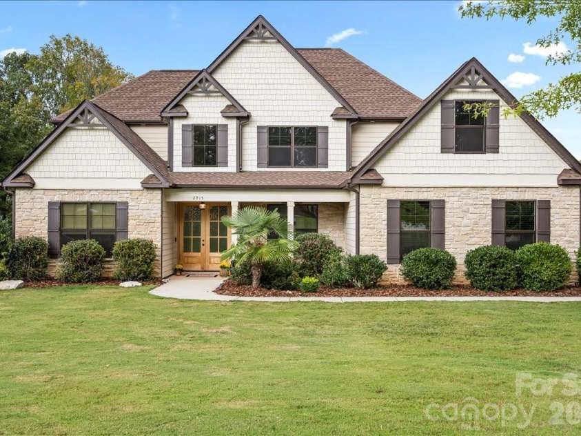 2915 Point Road, Belmont, NC 28012.  MLS# CAR4407200, YatesRealty ID 39901. 