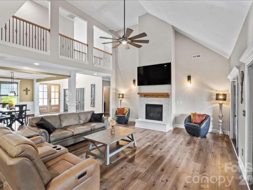 2915 Point Road, Belmont, NC 28012.  MLS# CAR4407200, YatesRealty ID 39901. 