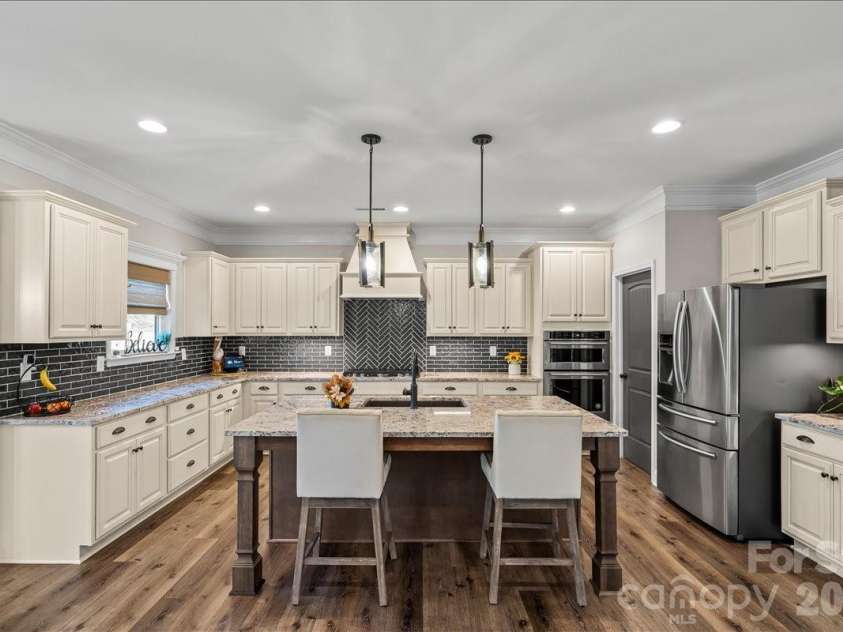 2915 Point Road, Belmont, NC 28012.  MLS# CAR4407200, YatesRealty ID 39901. 
