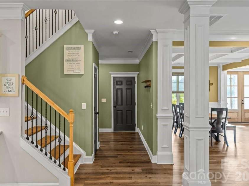 2915 Point Road, Belmont, NC 28012.  MLS# CAR4407200, YatesRealty ID 39901. 