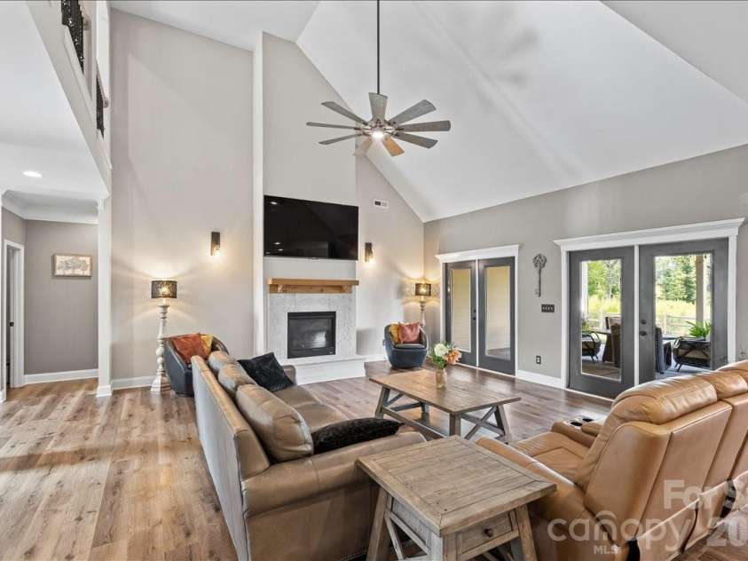 2915 Point Road, Belmont, NC 28012.  MLS# CAR4407200, YatesRealty ID 39901. 