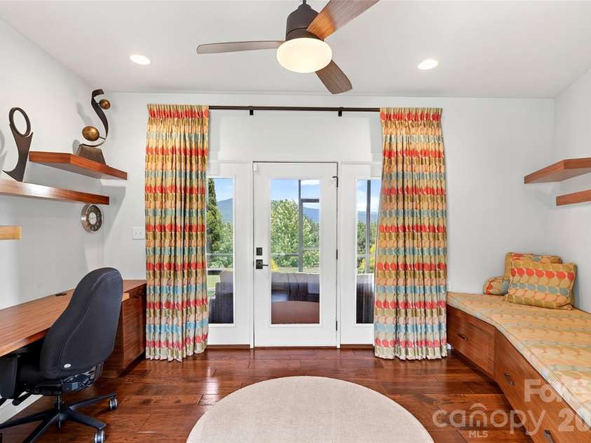 362 Captains Drive, Nebo, NC 28761.  MLS# CAR4404869, YatesRealty ID 39904. 