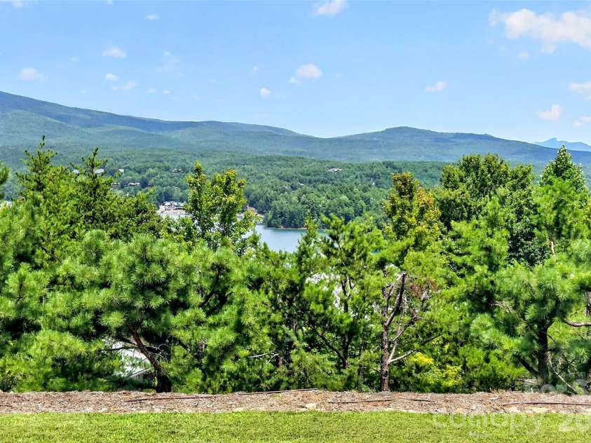 362 Captains Drive, Nebo, NC 28761.  MLS# CAR4404869, YatesRealty ID 39904. 