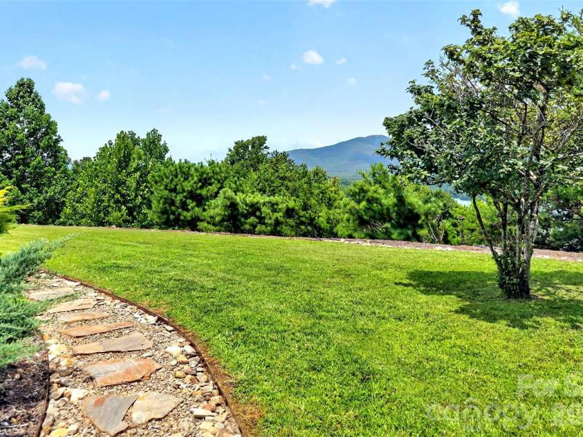362 Captains Drive, Nebo, NC 28761.  MLS# CAR4404869, YatesRealty ID 39904. 