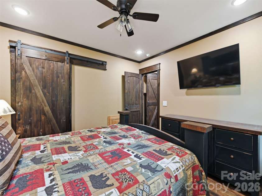 261 Yonah Drive, Maggie Valley, NC 28751.  MLS# CAR4407577, YatesRealty ID 39905. 