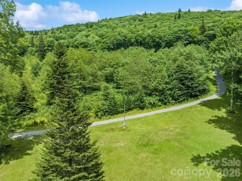261 Yonah Drive, Maggie Valley, NC 28751.  MLS# CAR4407577, YatesRealty ID 39905. 