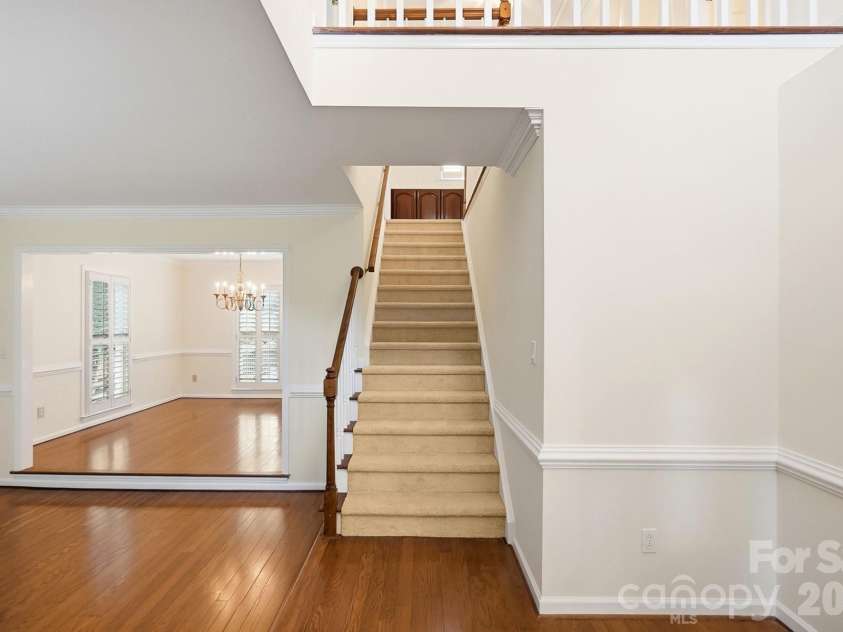 10012 Brass Eagle Lane, Charlotte, NC 28210.  MLS# CAR4406451, YatesRealty ID 39906. 