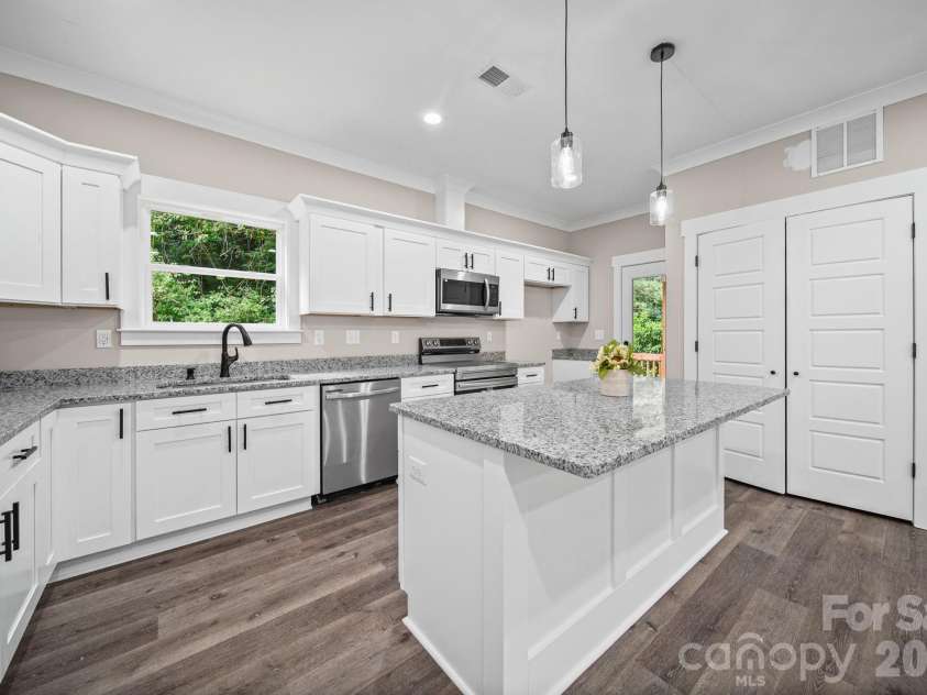 1835 Kingsley Drive, Albemarle, NC 28001.  MLS# CAR4406751, YatesRealty ID 39907. 