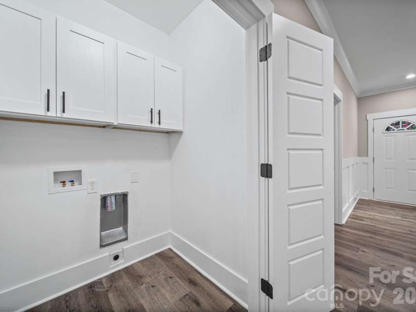1835 Kingsley Drive, Albemarle, NC 28001.  MLS# CAR4406751, YatesRealty ID 39907. 