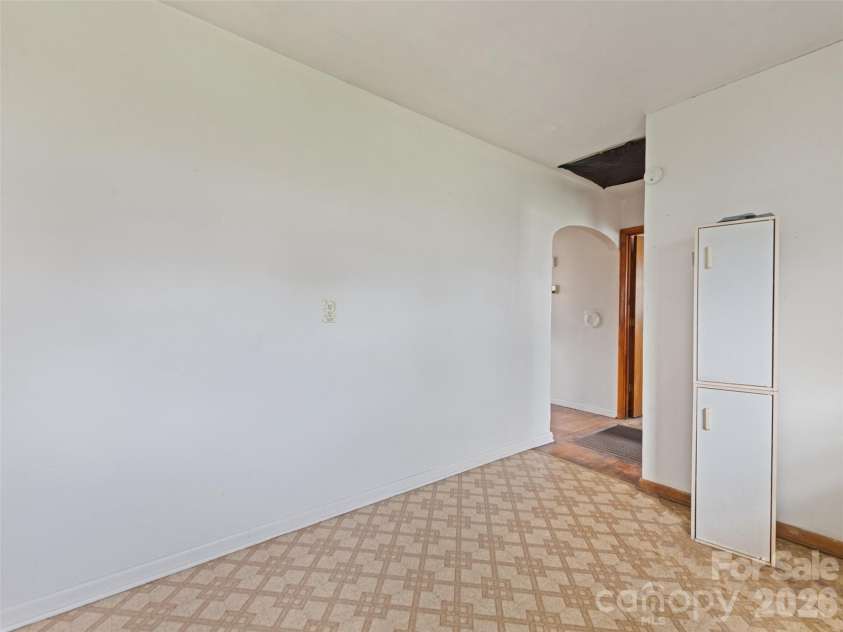 57 Spruce Street, Waynesville, NC 28786.  MLS# CAR4407581, YatesRealty ID 39908. 