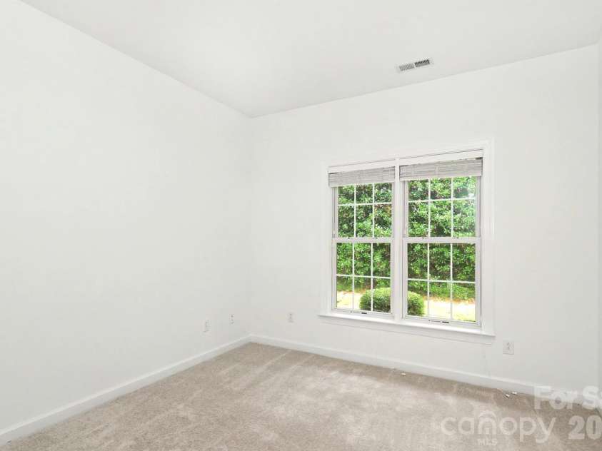 9807 Whispering Willow Court, Charlotte, NC 28210.  MLS# CAR4405477, YatesRealty ID 39909. Flex