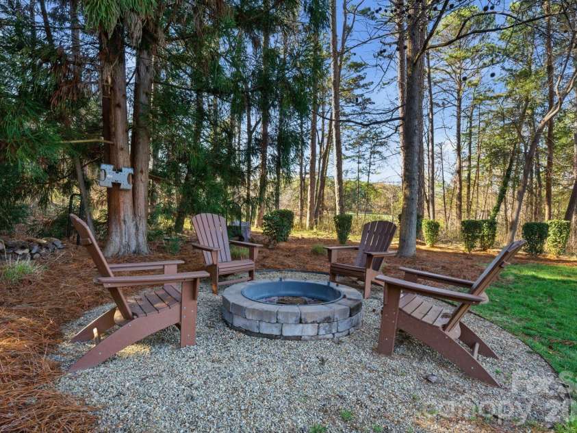 185 Quaker Road, Mooresville, NC 28117.  MLS# CAR4354548, YatesRealty ID 3991. 