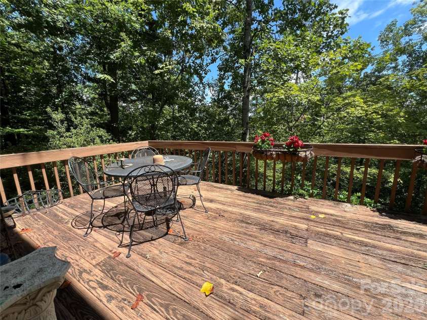 430 Laurel Heights Lane, Tryon, NC 28782.  MLS# CAR4277530, YatesRealty ID 3991. 