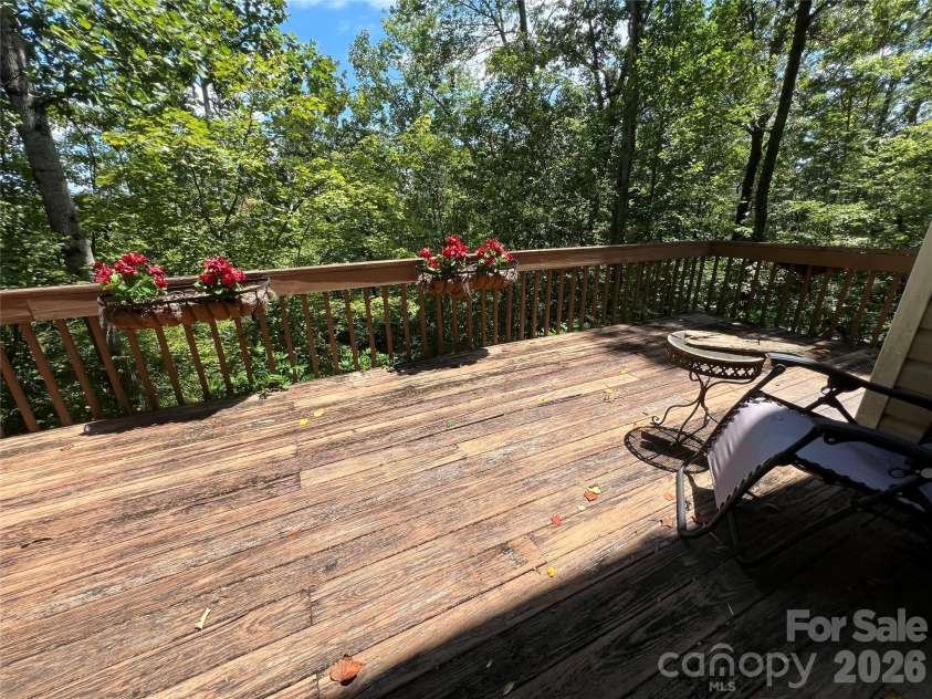 430 Laurel Heights Lane, Tryon, NC 28782.  MLS# CAR4277530, YatesRealty ID 3991. 