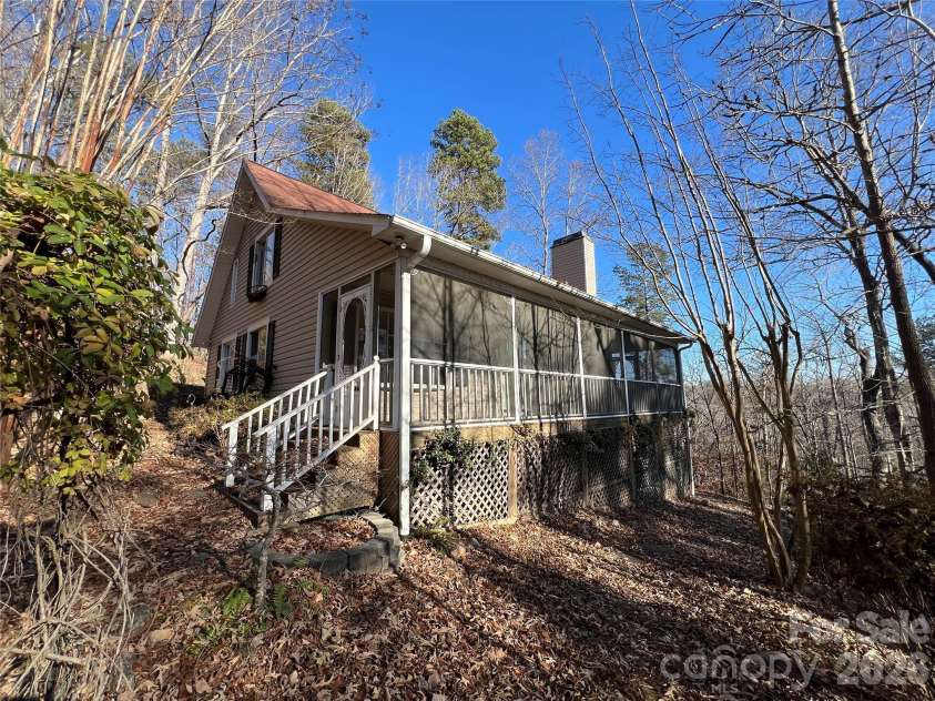 430 Laurel Heights Lane, Tryon, NC 28782.  MLS# CAR4277530, YatesRealty ID 3991. 