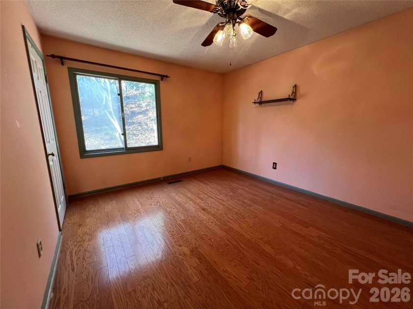 430 Laurel Heights Lane, Tryon, NC 28782.  MLS# CAR4277530, YatesRealty ID 3991. 