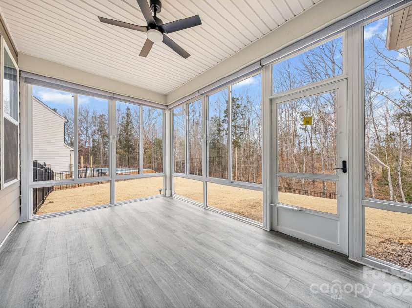 800 Landau Road, Waxhaw, NC 28173.  MLS# CAR4211219, YatesRealty ID 3991. Enclosed Patio