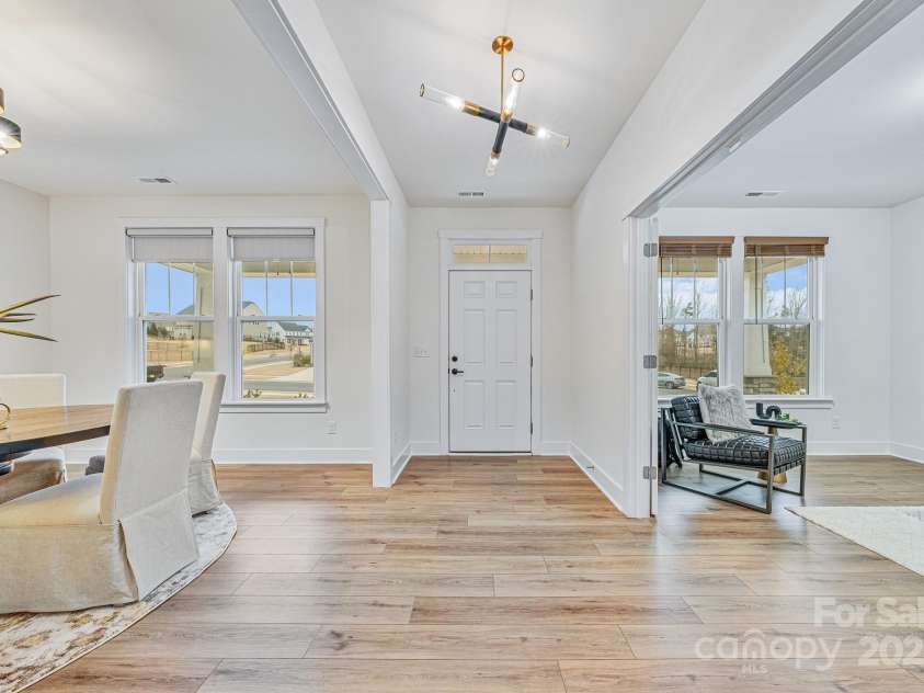 800 Landau Road, Waxhaw, NC 28173.  MLS# CAR4211219, YatesRealty ID 3991. Entrance