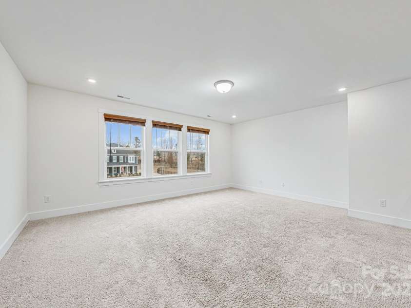 800 Landau Road, Waxhaw, NC 28173.  MLS# CAR4211219, YatesRealty ID 3991. Loft