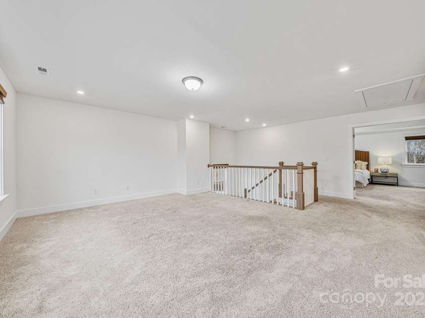 800 Landau Road, Waxhaw, NC 28173.  MLS# CAR4211219, YatesRealty ID 3991. Loft