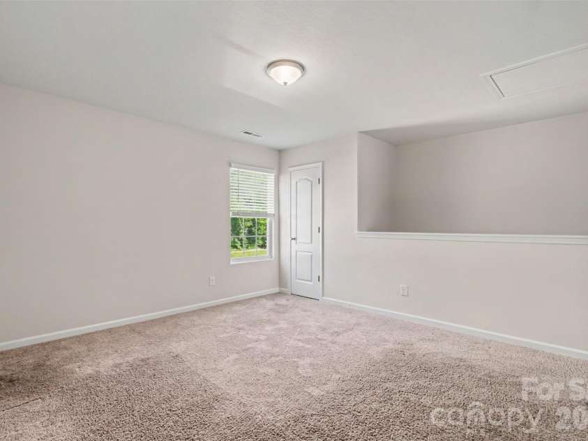 8411 Highgate Drive, Charlotte, NC 28215.  MLS# CAR4406007, YatesRealty ID 39911. 