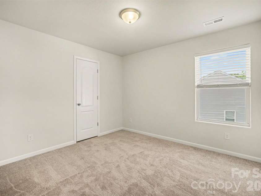 8411 Highgate Drive, Charlotte, NC 28215.  MLS# CAR4421479, YatesRealty ID 39911. 