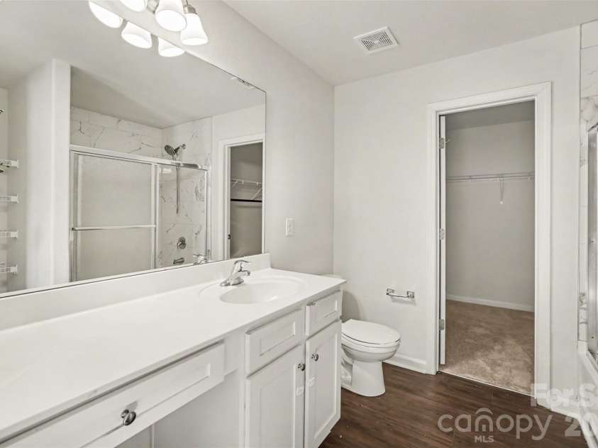 8411 Highgate Drive, Charlotte, NC 28215.  MLS# CAR4421479, YatesRealty ID 39911. 
