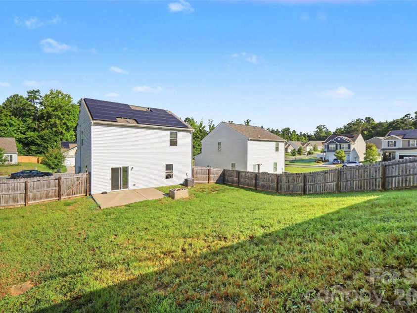 8411 Highgate Drive, Charlotte, NC 28215.  MLS# CAR4421479, YatesRealty ID 39911. 
