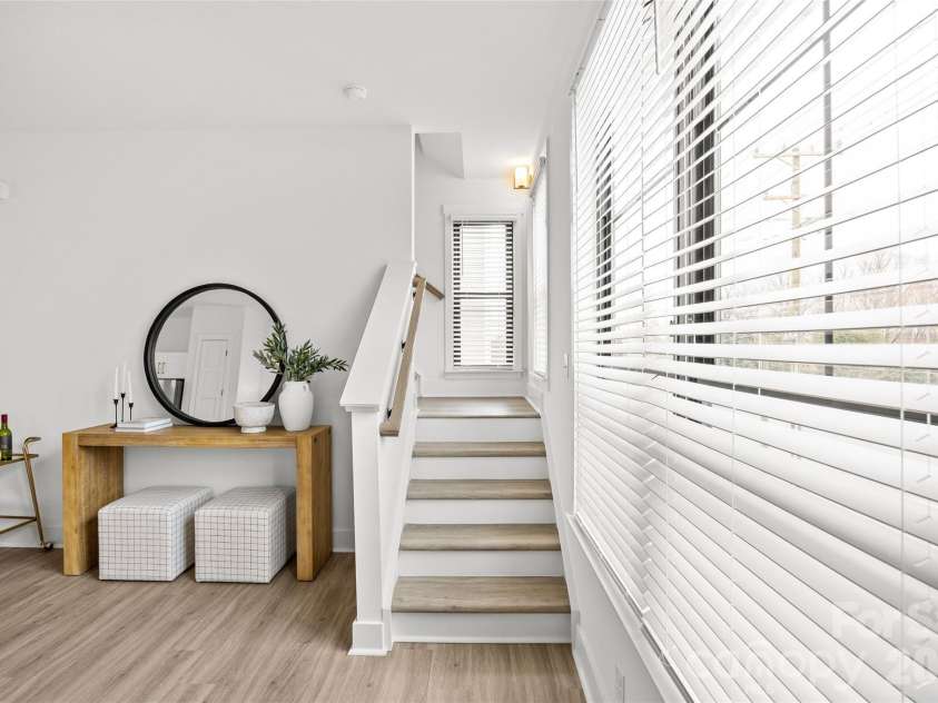 4039 Tryon Street, Charlotte, NC 28217.  MLS# CAR4406137, YatesRealty ID 39913. 