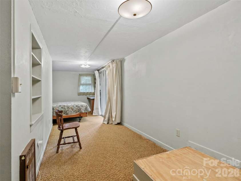 144 Florida Hill Drive, Green Mountain, NC 28740.  MLS# CAR4403040, YatesRealty ID 39914. 