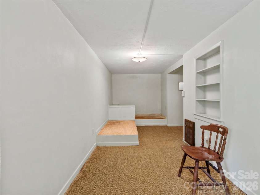 144 Florida Hill Drive, Green Mountain, NC 28740.  MLS# CAR4403040, YatesRealty ID 39914. 