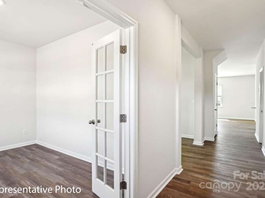 193 Calvin Creek Drive, Troutman, NC 28166.  MLS# CAR4310241, YatesRealty ID 39914. 