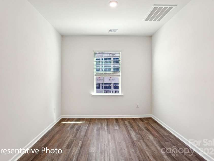 193 Calvin Creek Drive, Troutman, NC 28166.  MLS# CAR4310241, YatesRealty ID 39914. 