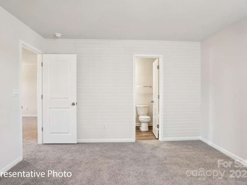 193 Calvin Creek Drive, Troutman, NC 28166.  MLS# CAR4310241, YatesRealty ID 39914. 